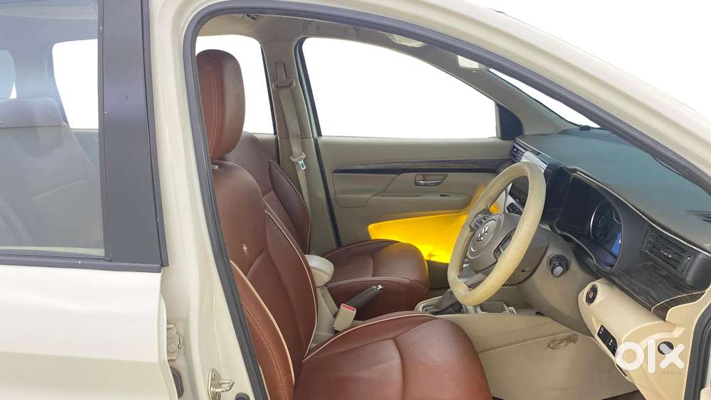 Maruti Suzuki Ertiga Zxi At Petrol, 2020, Petrol