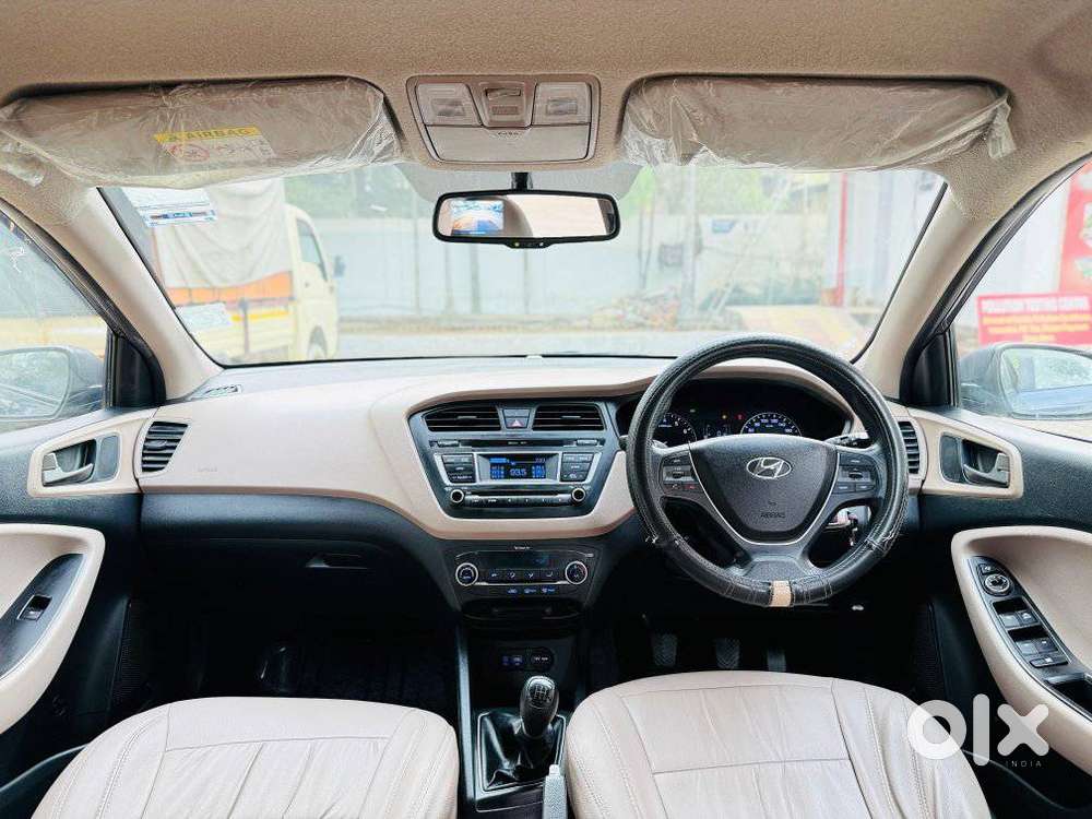 Hyundai I20 Sportz 1.2 Mt Dual Tone, 2017, Petrol