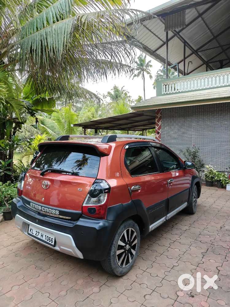 Toyota Etios Cross 2018