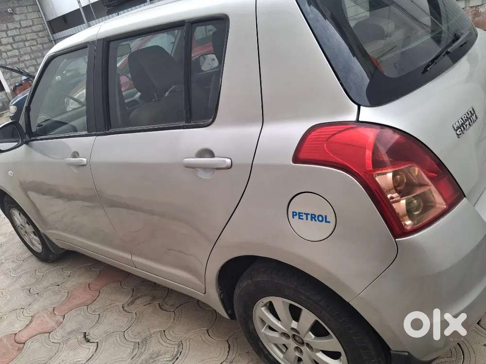 Maruti Suzuki Swift 2011 Zxi Petrol 123650 Km Driven