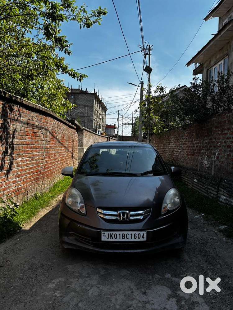 Honda Amaze 2015 Diesel Well Maintained