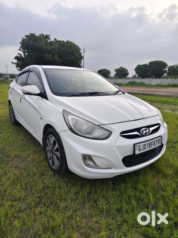 Hyundai Verna Fluidic 1.6 Crdi Sx, 2014, Diesel