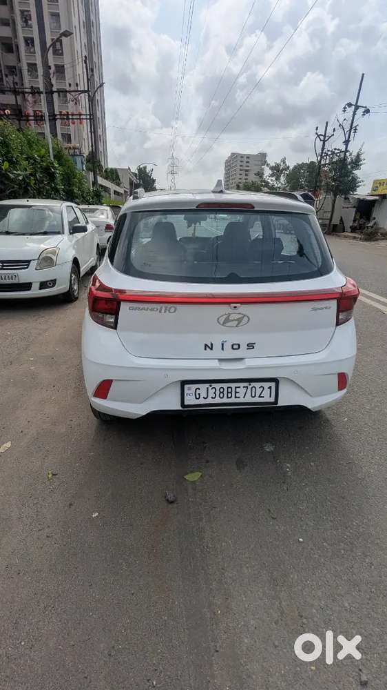 Hyundai Grand I10 2023 Sportz Cng