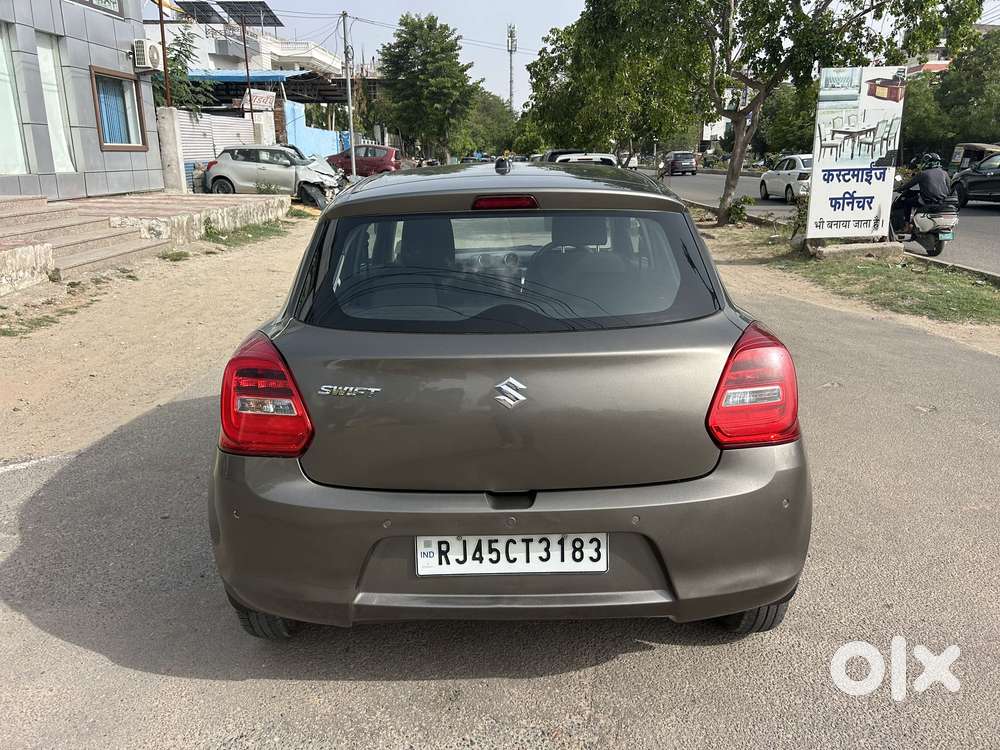 Maruti Suzuki Swift Vxi + Manual, 2022, Petrol