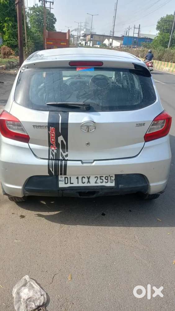 Tata Tiago Xza 2017 Petrol 35000 Km Driven 3rd Owner