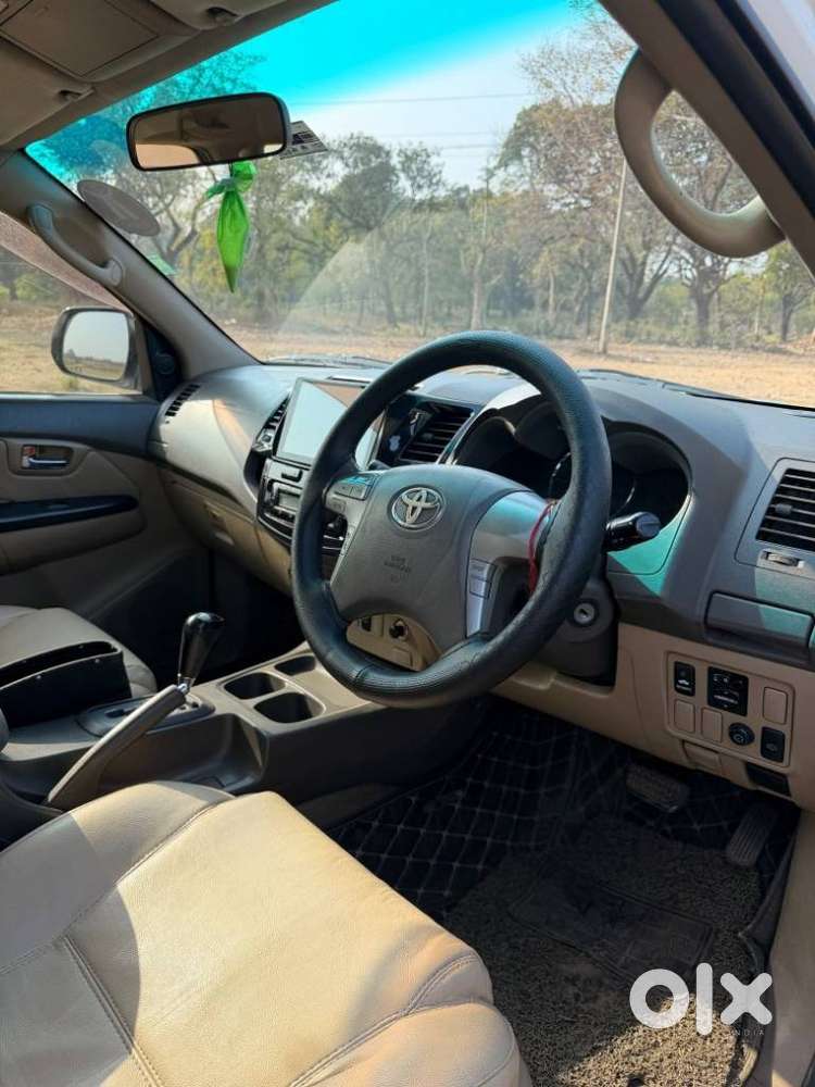 Toyota Fortuner 3.0 4x2 Automatic, 2013, Diesel