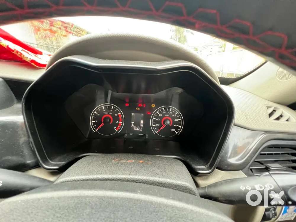 Mahindra Kuv 100 K4  Petrol 2016