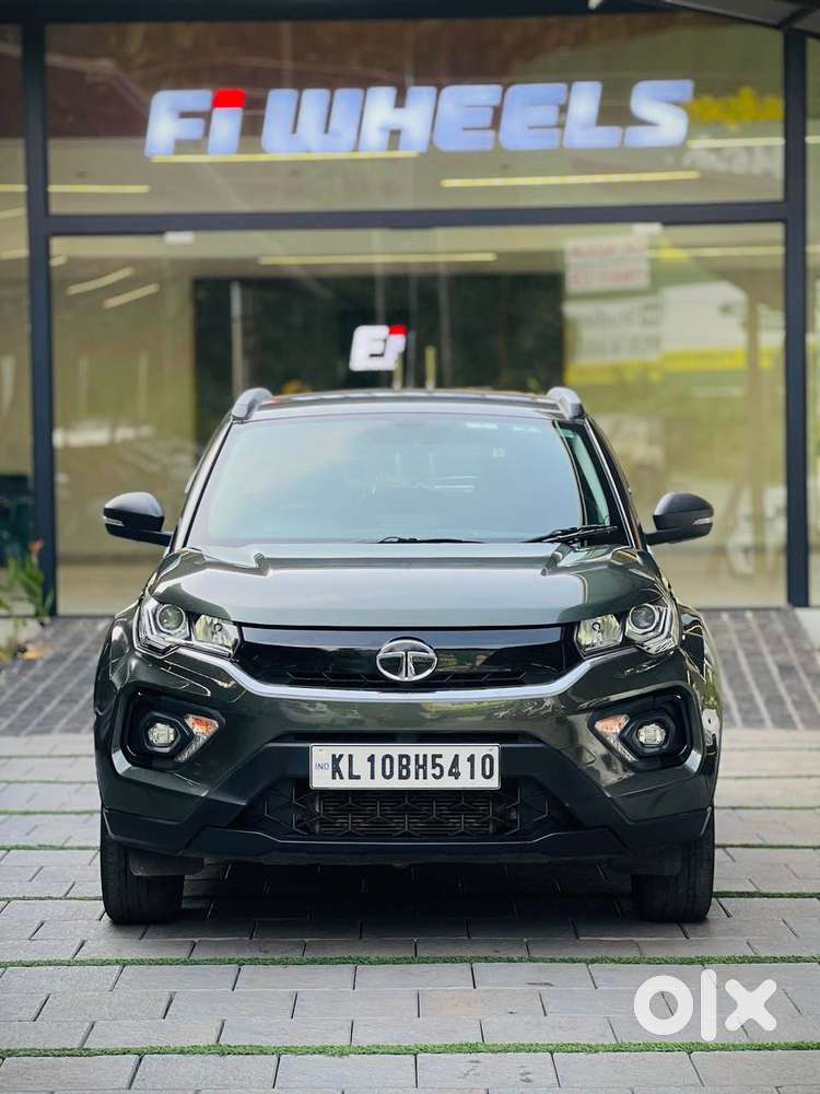 Tata Nexon 1.2 Revotron Xma Amt (s), 2023, Petrol