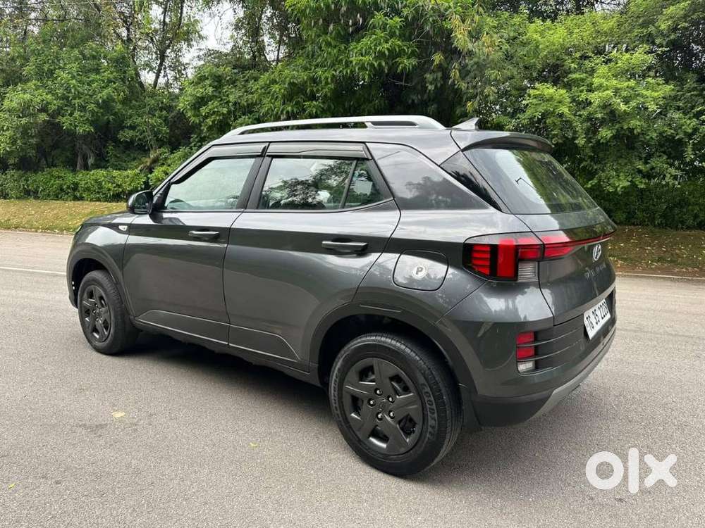 Hyundai Venue S 1.2 Petrol, 2024, Petrol