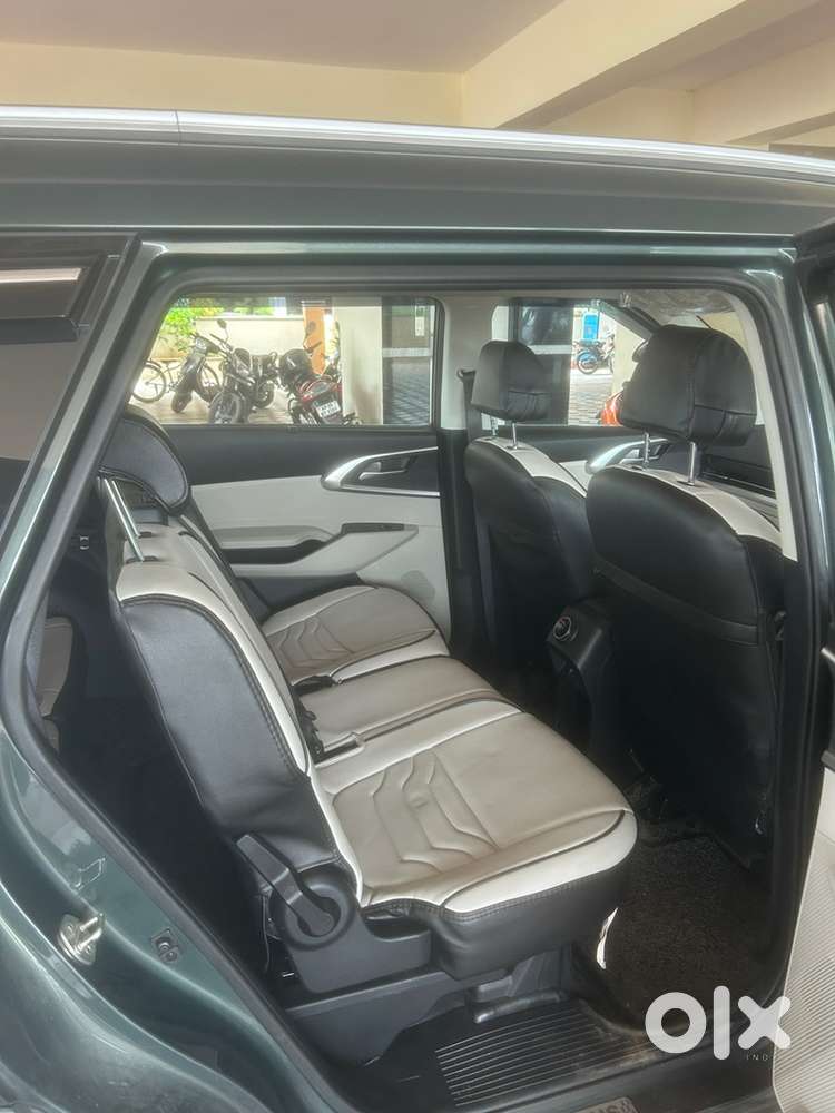 Kia Carens Petrol Manual 2024