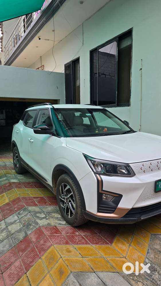 Mahindra Xuv400 Ev 2025