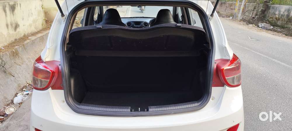 Hyundai Grand I10 Asta 1.2 At Vtvt, 2015, Petrol