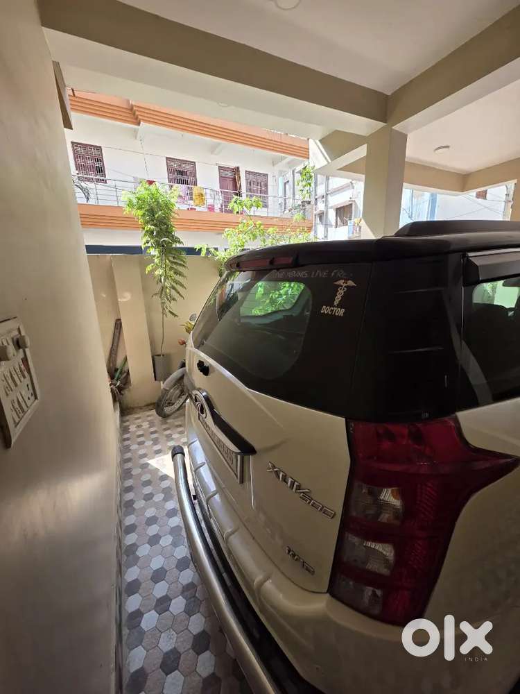 Xuv 500 W10