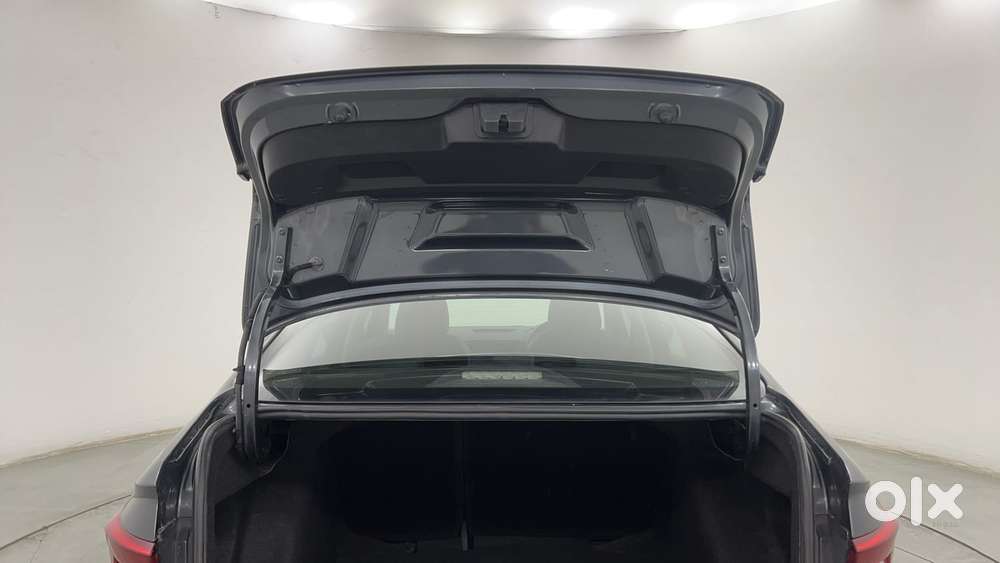 Skoda Slavia Style 1.5l Tsi Dsg, 2022, Petrol