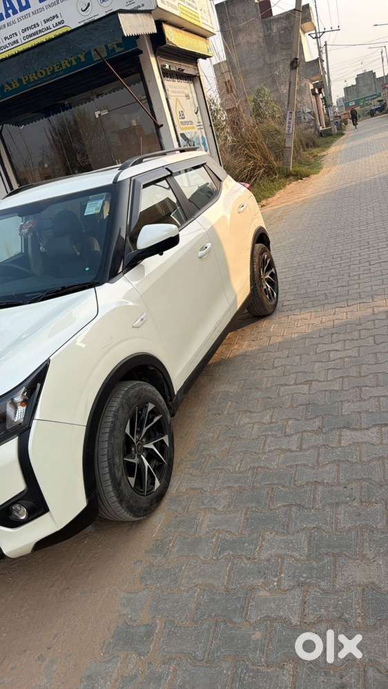 Mahindra Xuv300 2023 Diesel 36000 Km Driven