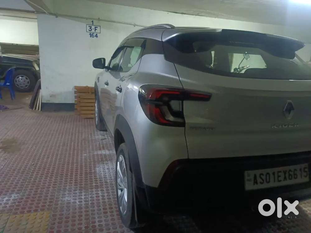 Price Negotiable Renault Kiger Nov.2021base Model Petrol 45000 Km Run