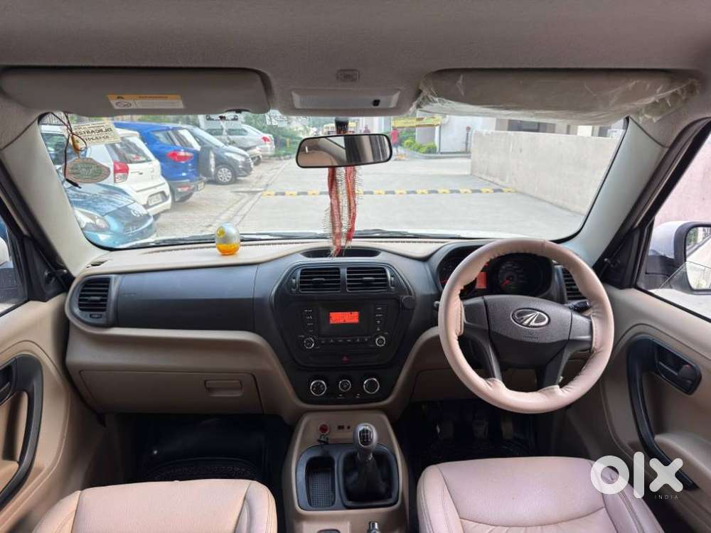Mahindra Tuv 300 T4 Plus, 2017, Diesel