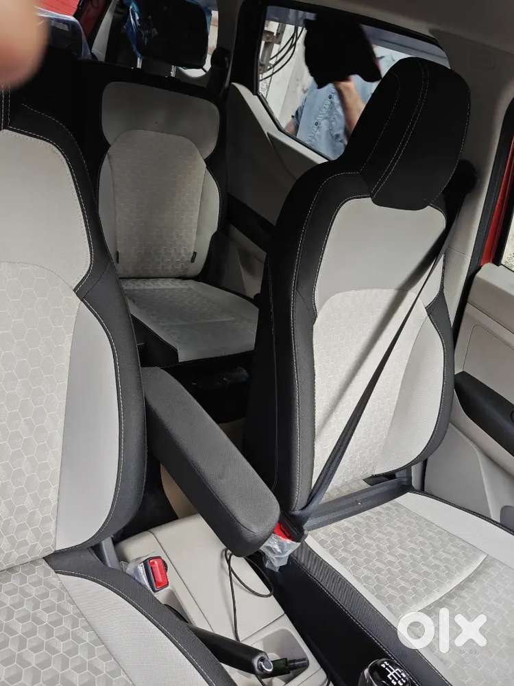 Renult Triber Emotion Mt Top Model 2026 Register New Car