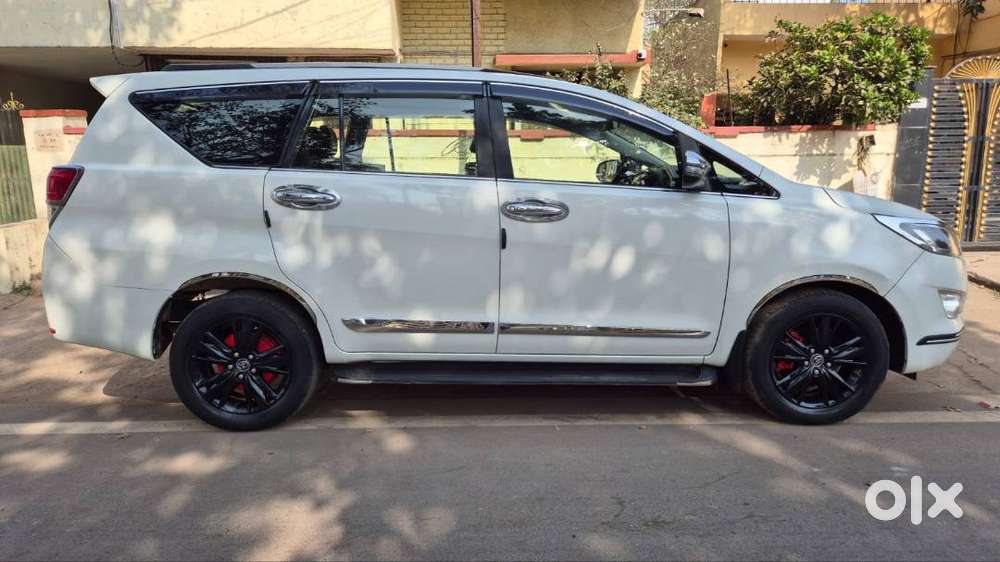 Toyota Innova Crysta 2019