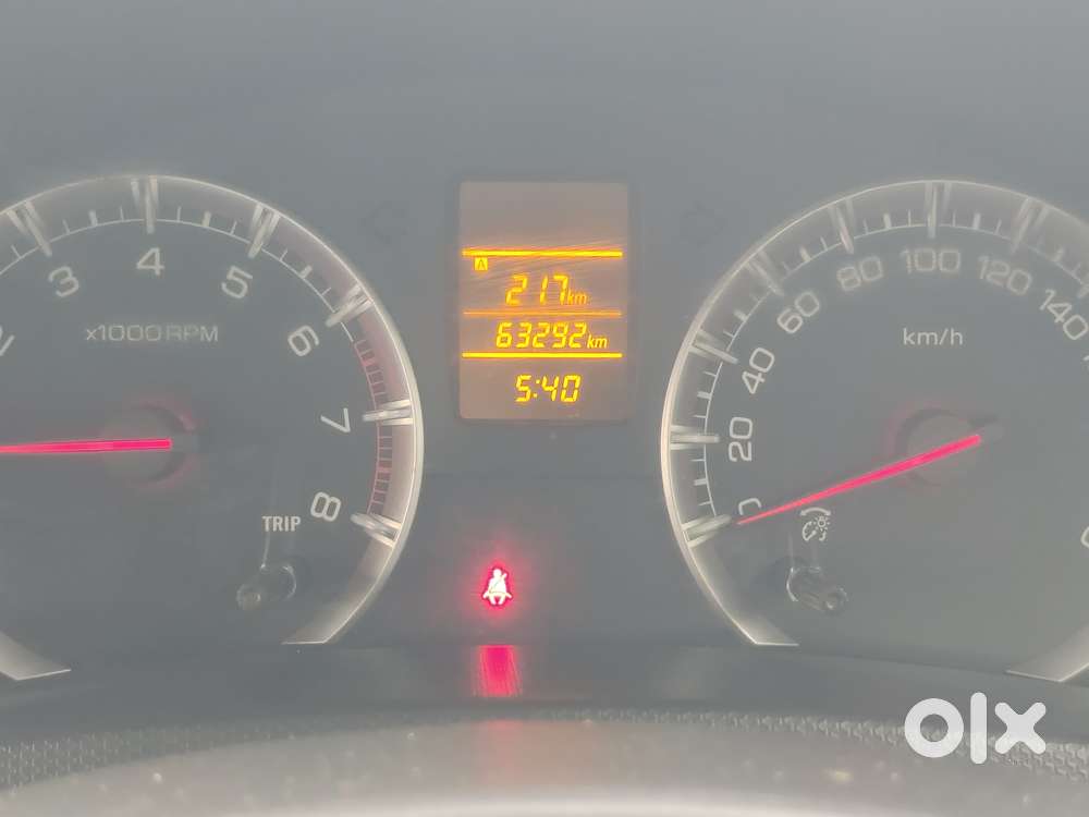 Maruti Suzuki Swift Vxi + Manual, 2015, Petrol