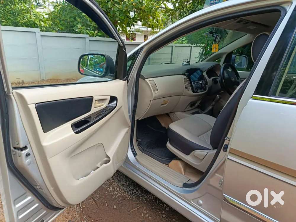 Toyota Innova 2.5 G 2013 Diesel Manual
