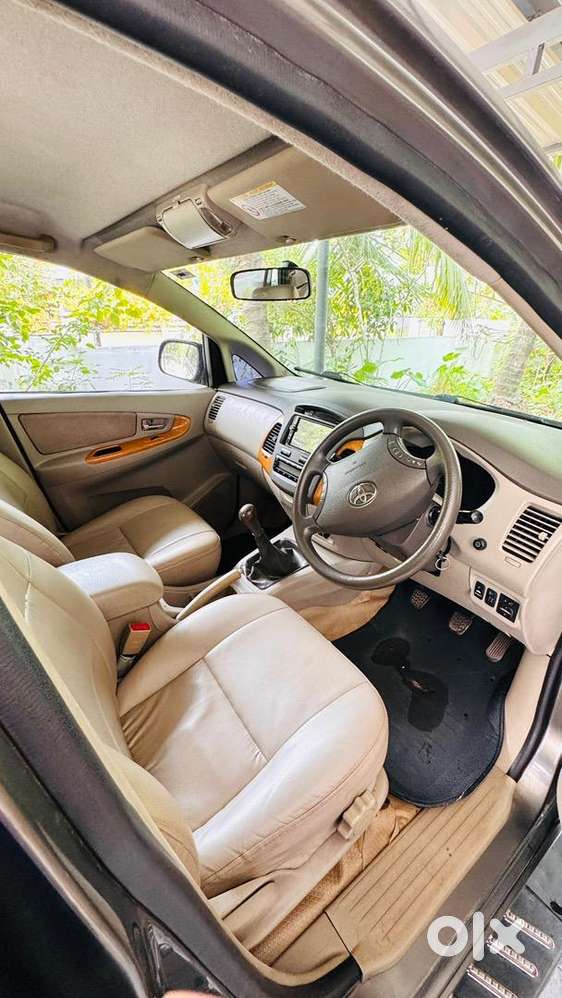 Toyota Innova 2009 Diesel 158000 Km Driven