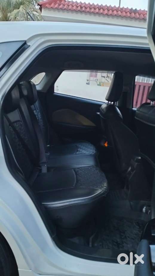 Toyota Glanza, 2023, Petrol