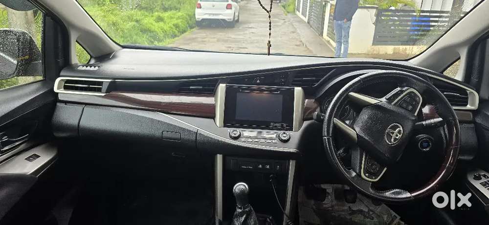 Toyota Innova Crysta 2016 Diesel Manual