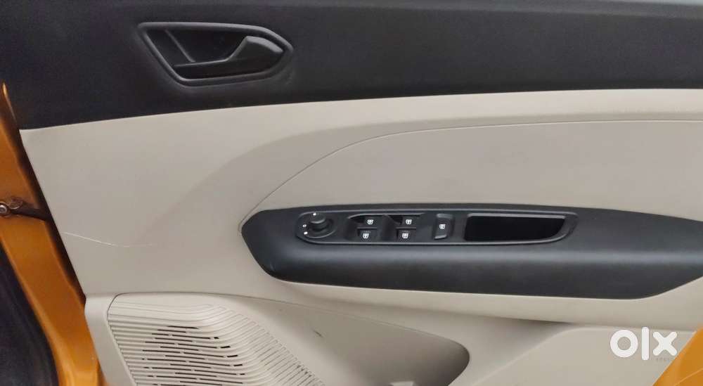 Renault Triber Rxt, 2019, Petrol