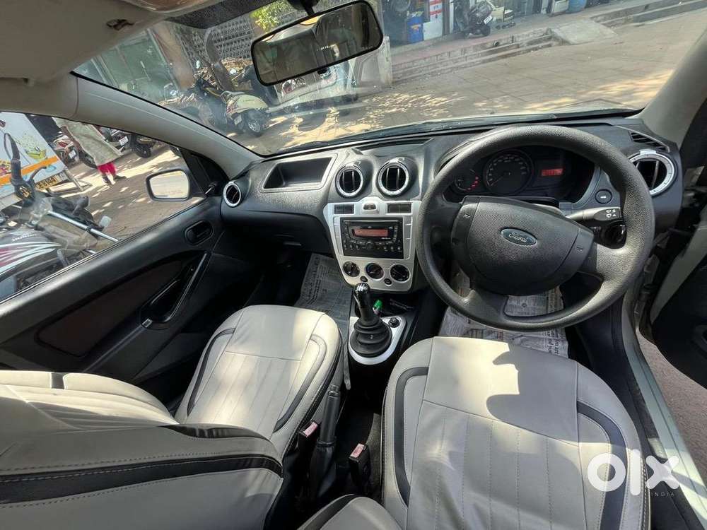 Ford Petrol Manual 2011 Car