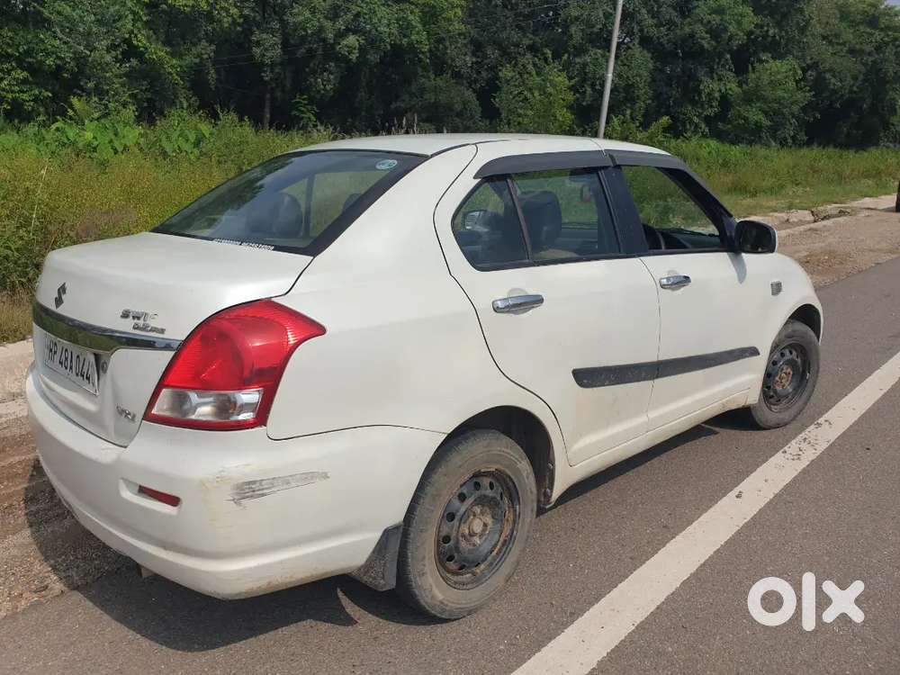 Maruti Suzuki Dzire 1.2 Lxi 2011