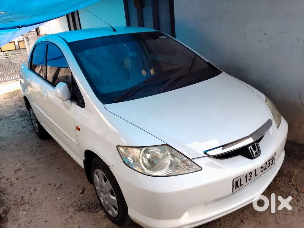 Honda City Petrol Mt 2004