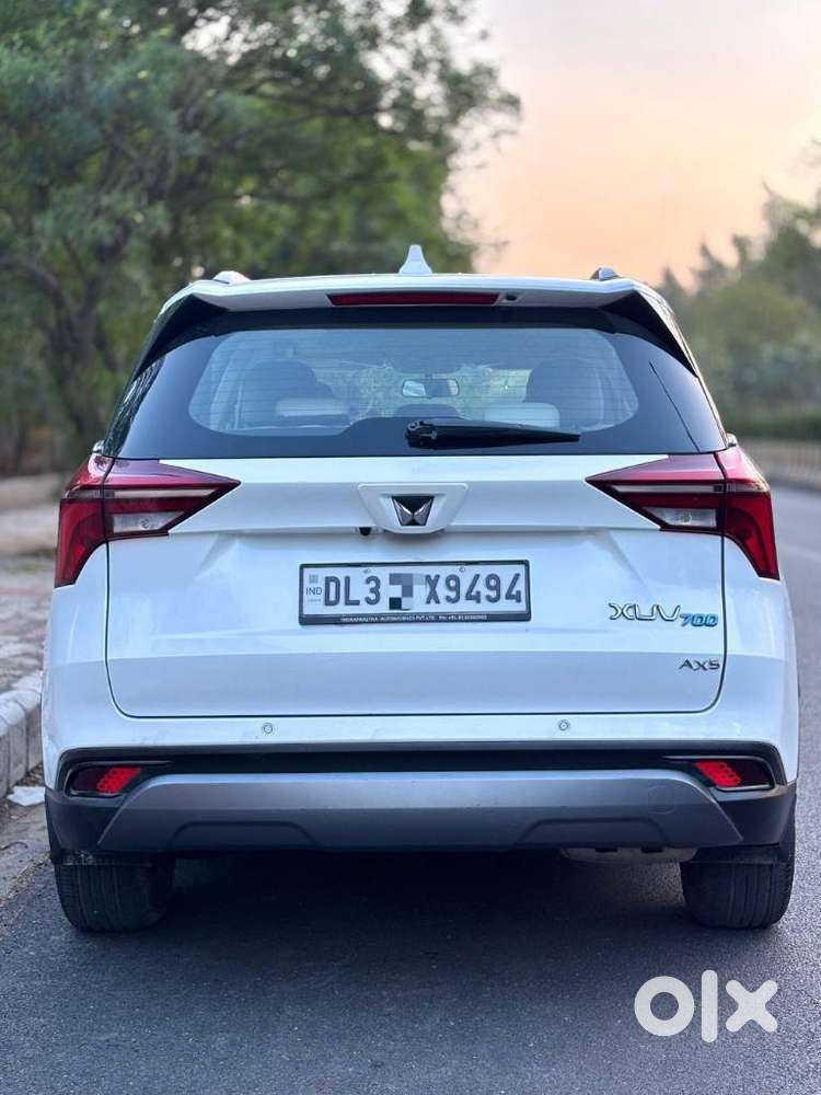 Mahindra Xuv700 Ax 5 Petrol Mt 7 Str (e), 2022, Petrol