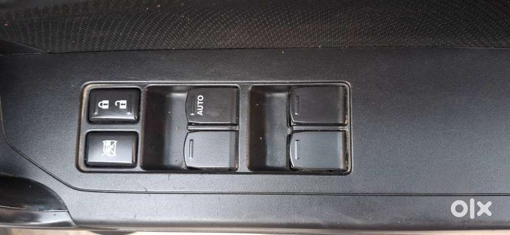 Maruti Suzuki Brezza 1.5 Vxi Smart Hybrid, 2021, Petrol