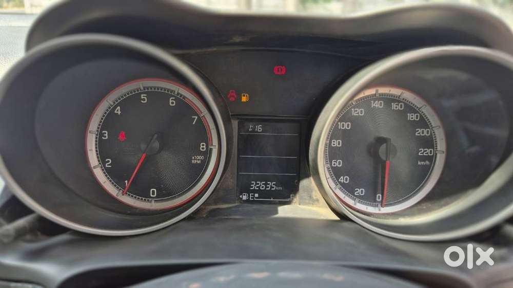 Maruti Suzuki Swift 1.2 Vxi (o), 2022, Petrol