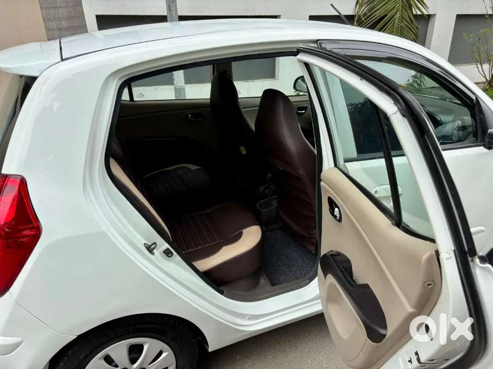 Hyundai I10 2011 Cng & Hybrids 85000 Km Driven