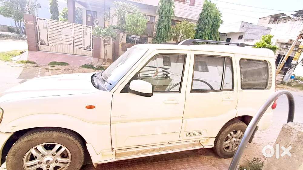Mahindra Scorpio Vlx  2013