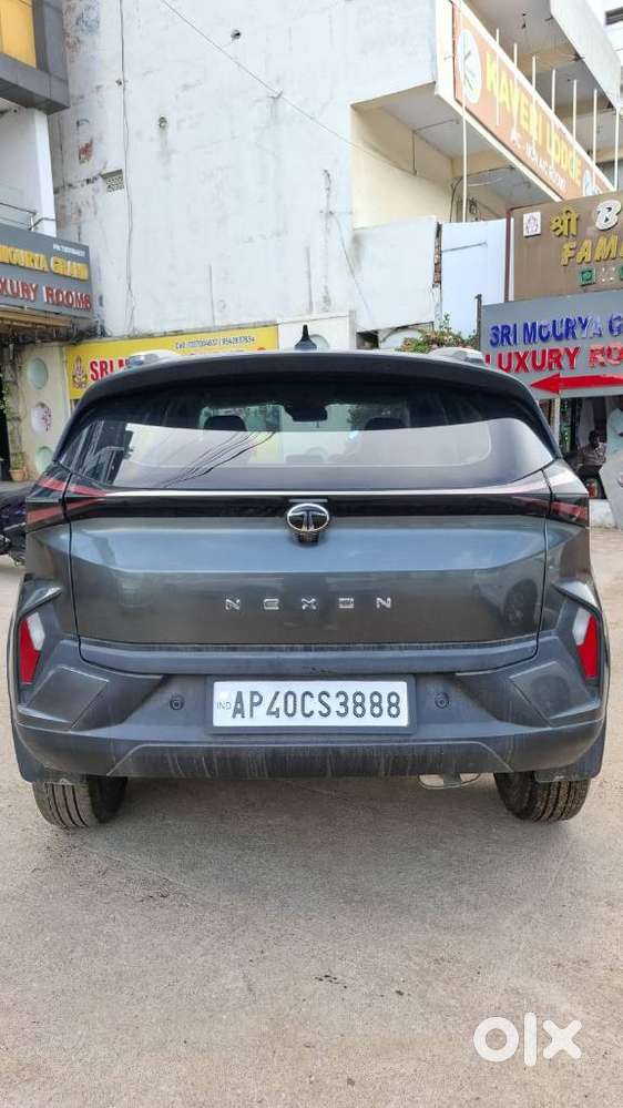 Tata Nexon Smart Plus S 1.2 Revotron Petrol 5 Mt, 2024, Petrol