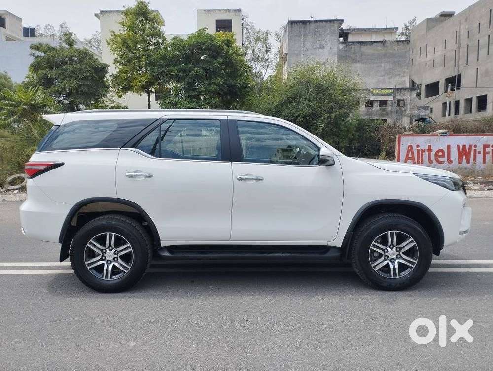 Toyota Fortuner 4x2 At 2.7 Petrol, 2026, Petrol