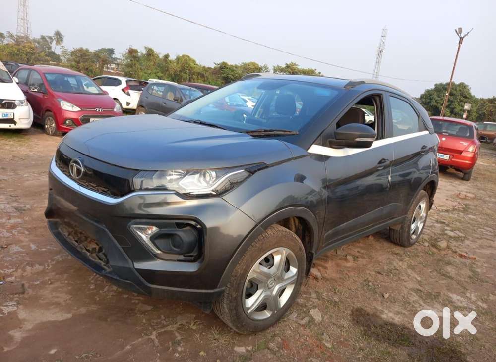 Tata Nexon 1.5 Revotorq Xz, 2022, Petrol