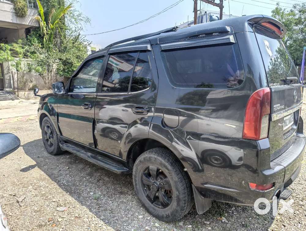 Tata Safari Storme 2014