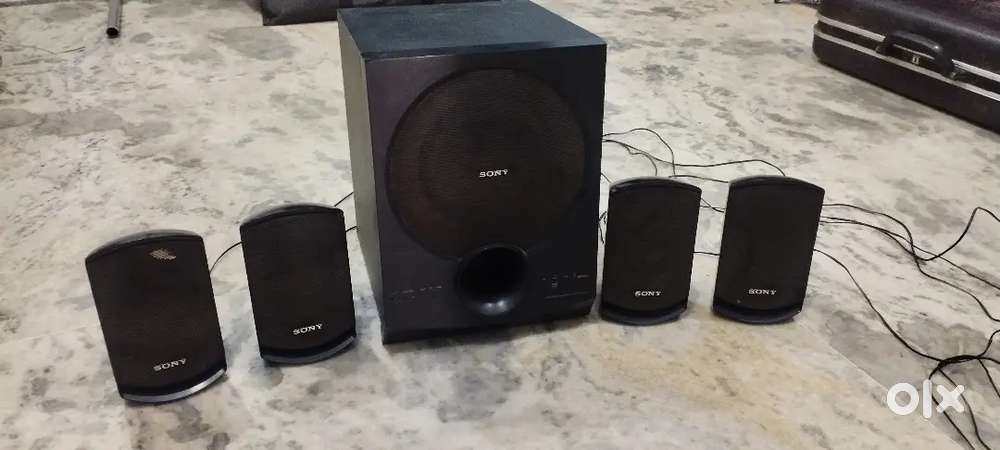 Sony home theatre system working and good condition