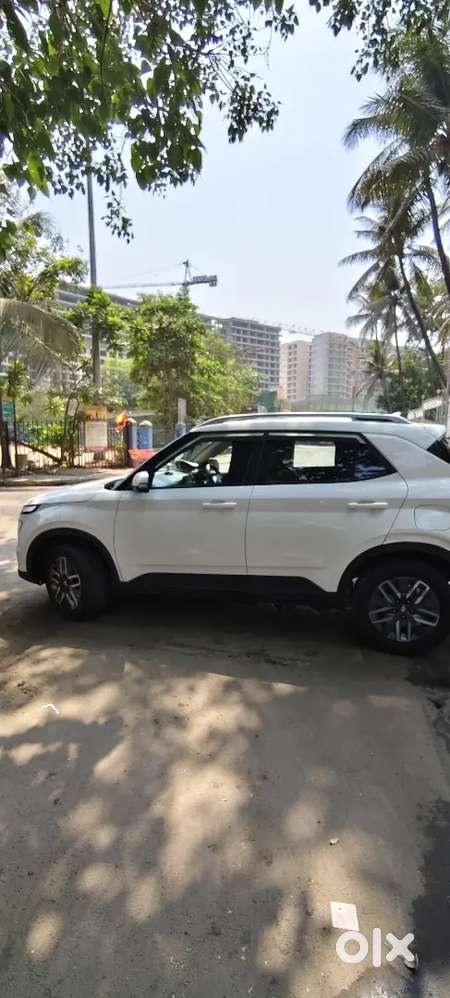 Hyundai Venue 2021 Diesel 77000 Km Driven