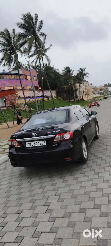 Toyota Corolla Altis 2012