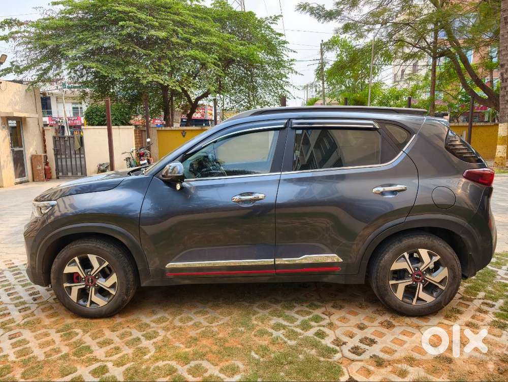 Kia Sonet 2023 Diesel Gravity Grey Well Maintained