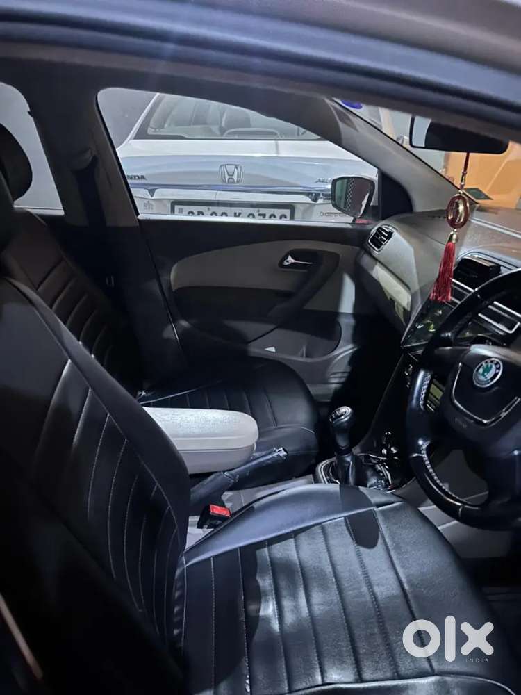 Skoda Rapid 2012 Diesel 80000 Km Driven