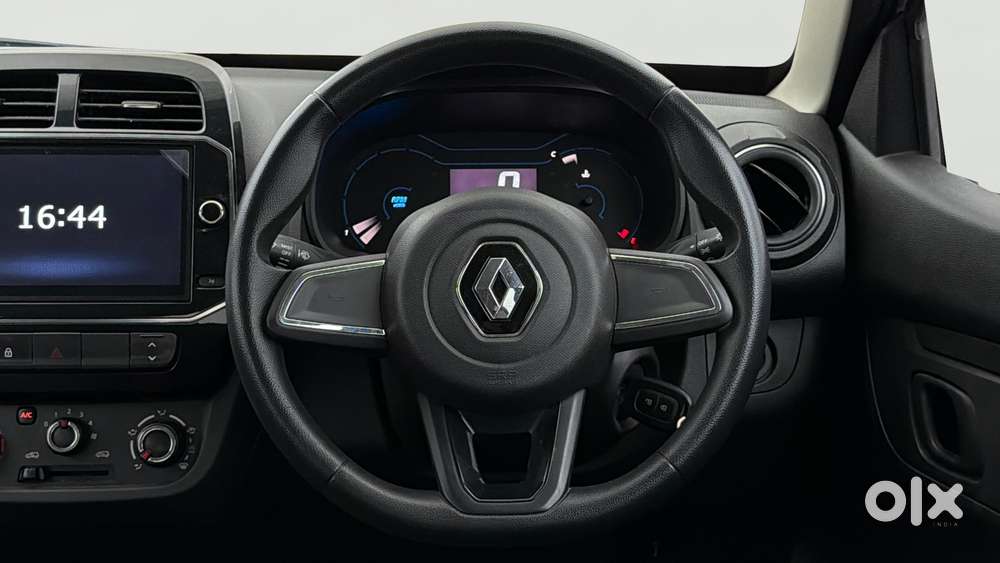Renault Kwid 1.0 Rxt Amt, 2022, Petrol