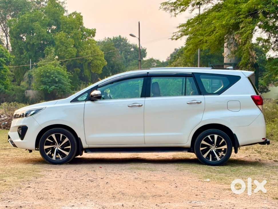 Toyota Innova Crysta 2.4 Z 7 Str, 2022, Diesel