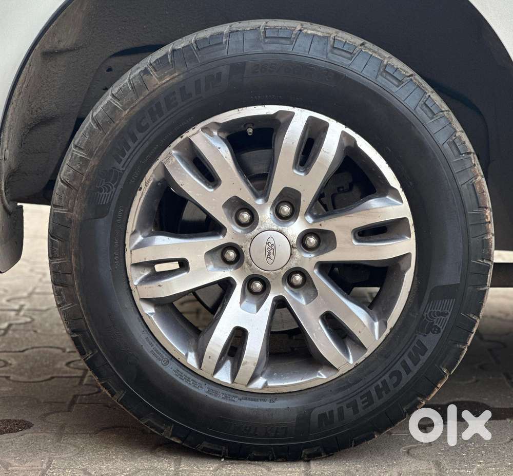 Ford Endeavour 3.2 Titanium At 4x4, 2016, Diesel