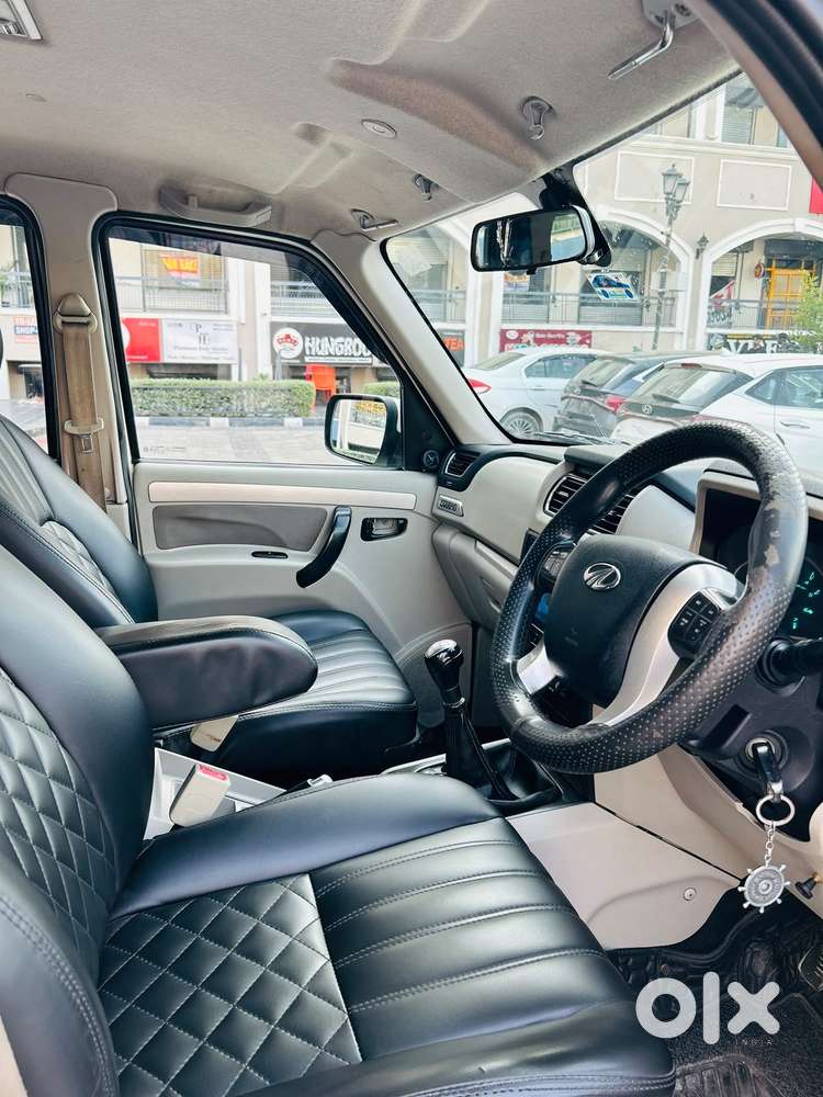 Mahindra Scorpio S10, 2016, Diesel